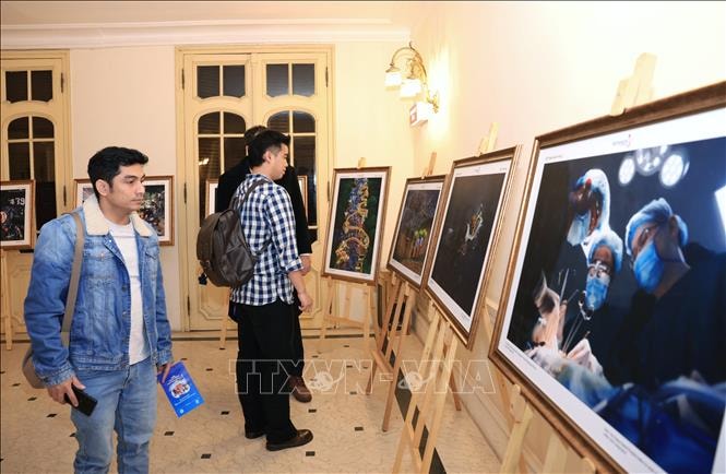 Khởi động “Việt Nam Hạnh phúc 2025”: Những lời kể về quyền con người qua ống kính và khung hình