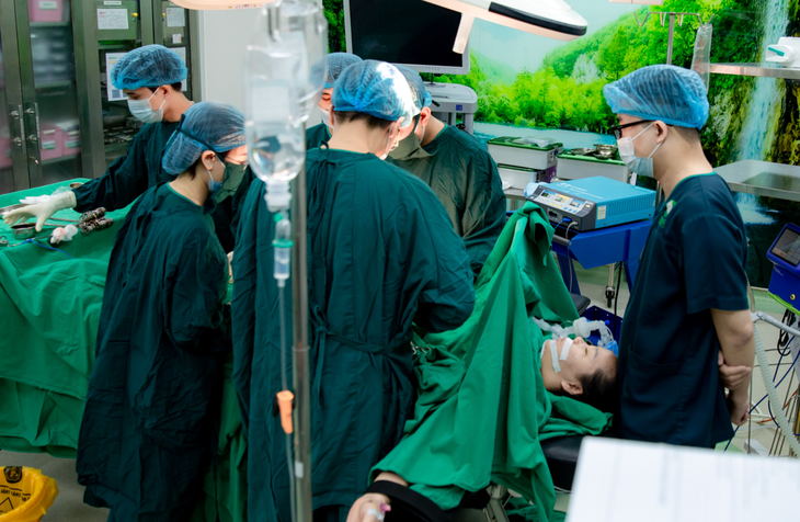 Vỡ tử cung sau tai nạn: Bác sĩ mổ 'chạy đua với tử thần' cứu sống hai mẹ con thai phụ