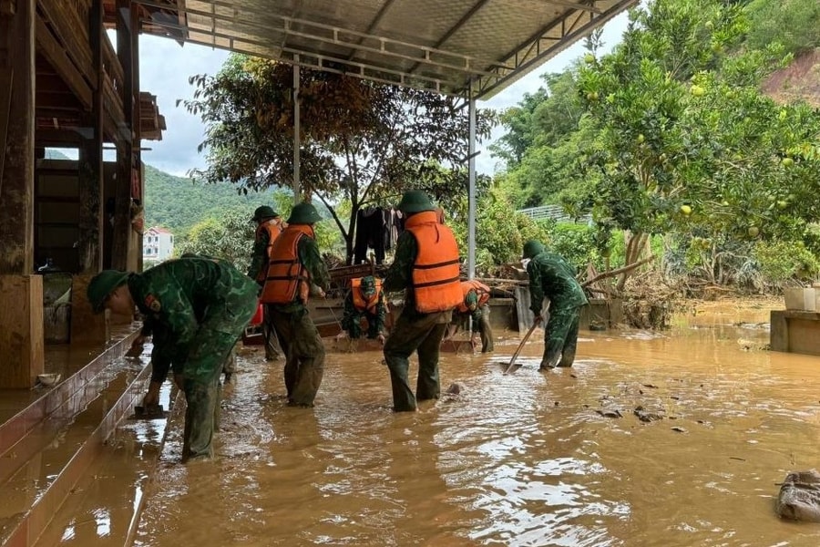 Quân đội khẩn trương khắc phục hậu quả mưa lũ tại tỉnh Điện Biên, Sơn La