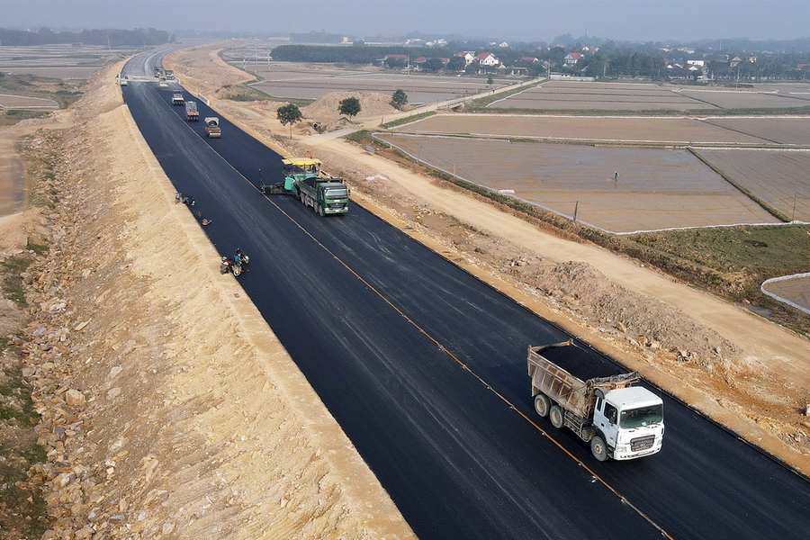 Báo cáo Thủ tướng phương án đầu tư mở rộng toàn tuyến cao tốc Bắc - Nam phía Đông trước ngày 4/8