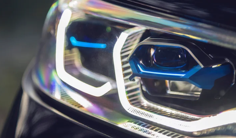 Sự khác biệt giữa đèn ô tô ban ngày và đèn pha