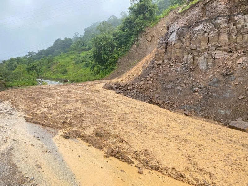 Lũ quét, sạt lở khiến 3 người tử vong, 9 người mất tích ở Điện Biên