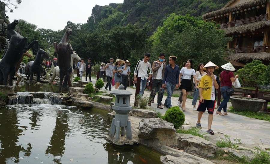 Ninh Bình công khai đường dây nóng hỗ trợ du lịch