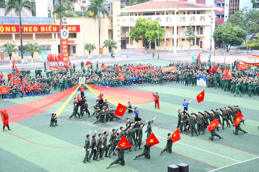 Điểm chuẩn Sĩ quan Lục quân 1, Lục quân 2: Mức cạnh tranh ra sao trong 4 năm gần đây?