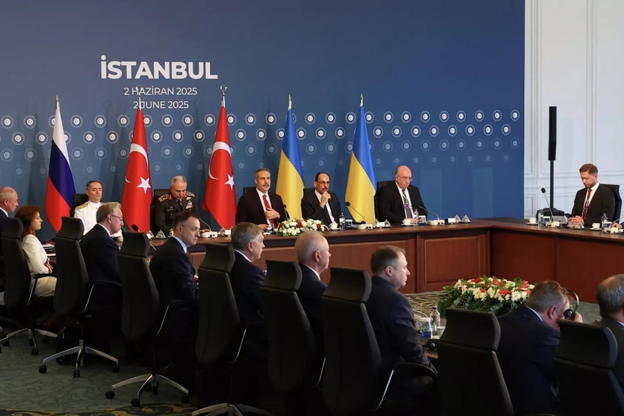 Điện Kremlin: Tổng thống Nga sẵn sàng gặp Tổng thống Ukraine