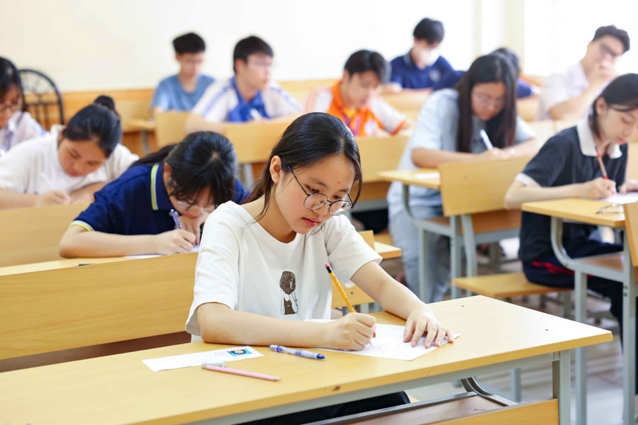 Thí điểm thi tốt nghiệp THPT trên máy tính