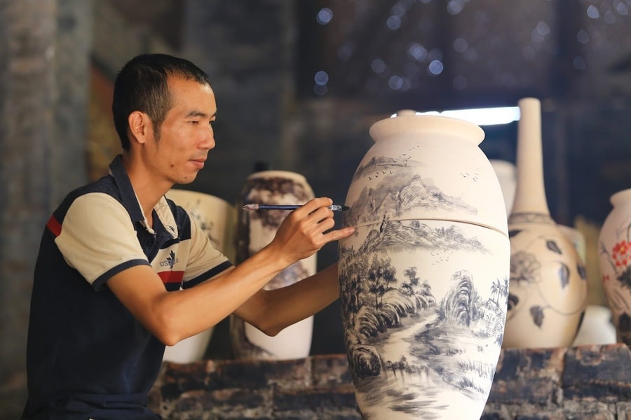 Nhà nước trợ cấp sinh hoạt hàng tháng đối với Nghệ nhân nhân dân, Nghệ nhân ưu tú