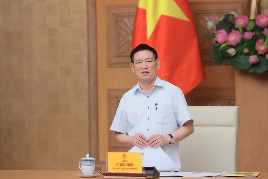 Xây dựng, triển khai lộ trình 'bỏ room' tín dụng bảo đảm công khai, minh bạch