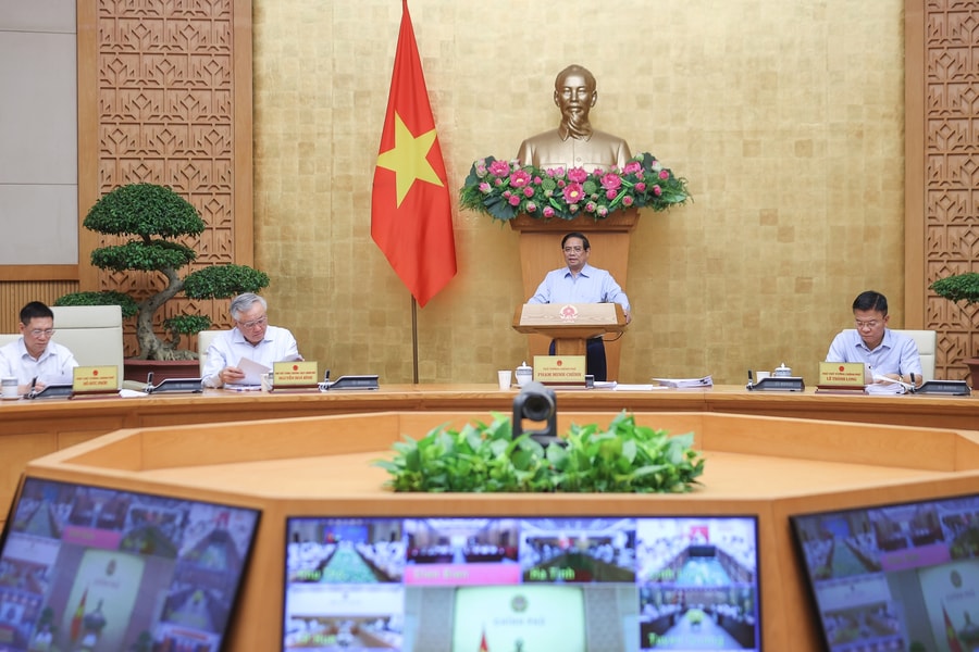 Tỷ giá, lạm phát và vấn đề thuế quan tạo sức ép điều hành kinh tế vĩ mô