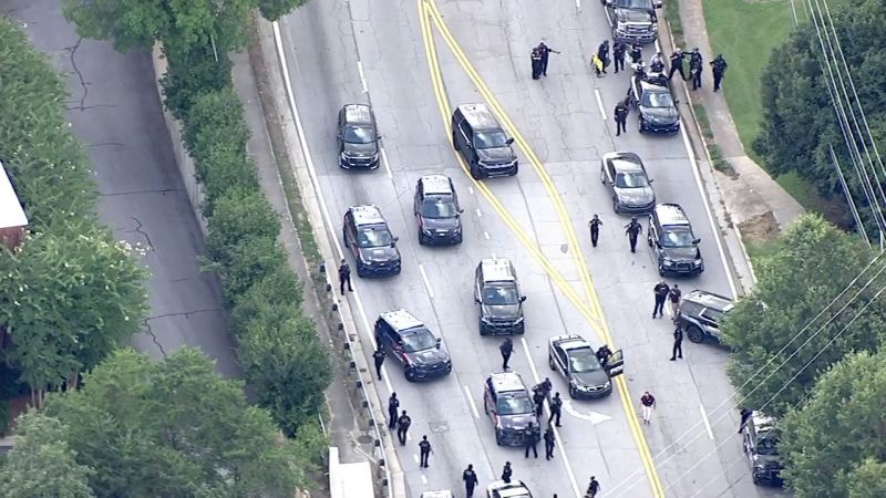 Xả súng tại đại học Mỹ, một cảnh sát thiệt mạng