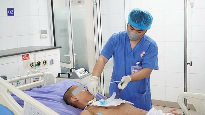 Thanh niên 19 tuổi sống lại trên đường đưa về lo hậu sự