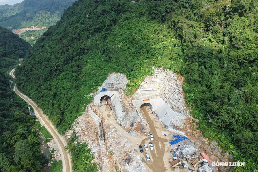 Thi công xuyên lễ Quốc khánh tại nhiều dự án đường bộ cao tốc