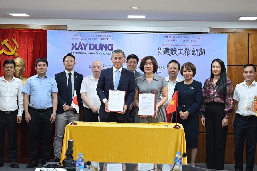 Báo Xây dựng và Báo Tin tức Kỹ thuật Xây dựng Nhật Bản ký ghi nhớ hợp tác