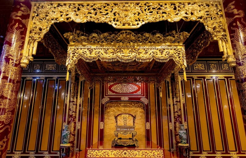 Huế ban hành kế hoạch phục chế Ngai vua triều Nguyễn bị bẻ gãy