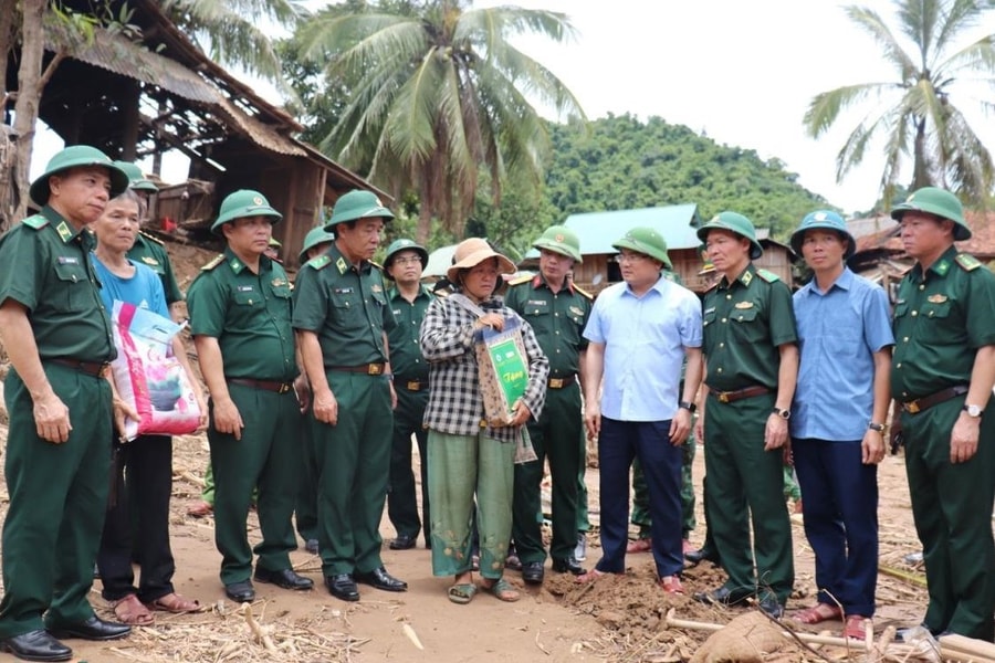 Bộ trưởng Bộ Quốc phòng là Trưởng ban chỉ huy phòng thủ dân sự Bộ Quốc phòng