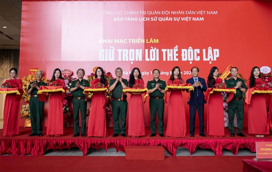 Triển lãm 'Giữ trọn lời thề độc lập': Hồi ức hào hùng và khát vọng phồn vinh