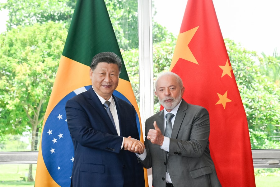 Chủ tịch Trung Quốc và Tổng thống Brazil thảo luận về BRICS, củng cố quan hệ
