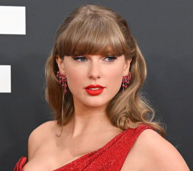 Taylor Swift bất ngờ công bố album thứ 12 'The Life of a Showgirl'