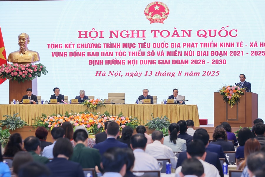 Thủ tướng chủ trì Hội nghị tổng kết Chương trình MTQG phát triển kinh tế - xã hội vùng đồng bào dân tộc thiểu số và miền núi