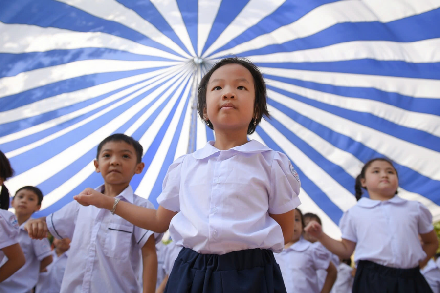 Miễn học phí, phụ phí bủa vây: Mùa tựu trường vẫn lắm âu lo