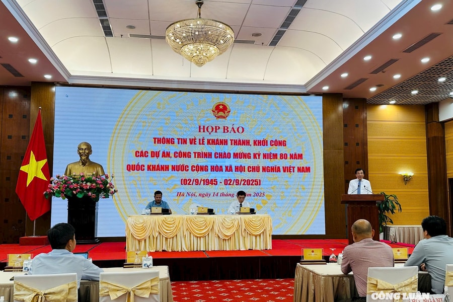 Ngày 19/8, chính thức khởi công, khánh thành 250 công trình với tổng mức đầu tư 1.280.000 tỷ đồng