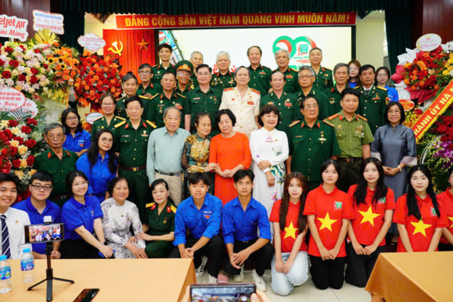 Câu lạc bộ 'Mãi mãi tuổi 20': Hành trình tri ân và tiếp nối tinh thần người lính