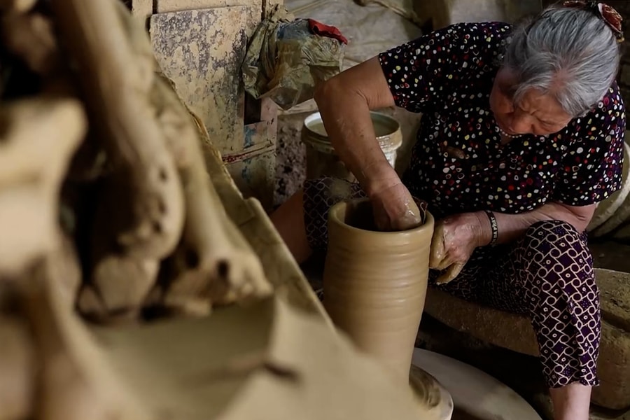 Ninh Bình: Ghé thăm làng nghề “thổ hoa” truyền thống 500 năm tuổi bên dòng sông Đáy