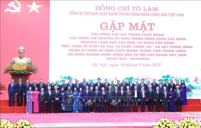 Tổng Bí thư Tô Lâm: Kế thừa thành quả, phát triển những giá trị, tiếp tục đổi mới sáng tạo đáp ứng yêu cầu của thời đại