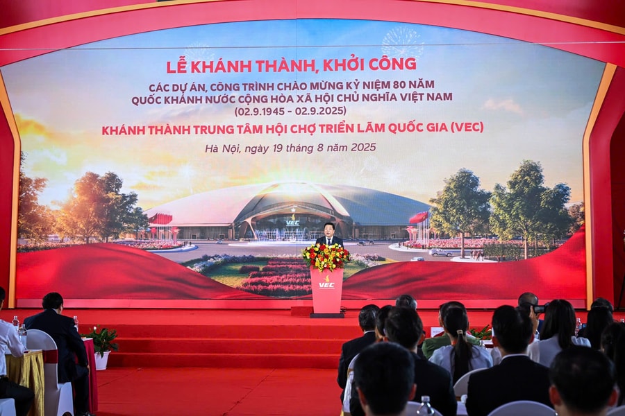 Khánh thành, khởi công 250 công trình là biểu tượng của khát vọng phát triển, ý chí vươn lên của toàn dân tộc