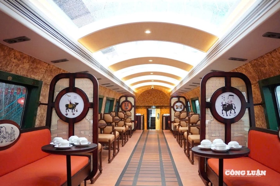 Khám phá bên trong đoàn tàu 2 tầng “Hà Nội 5 cửa ô”