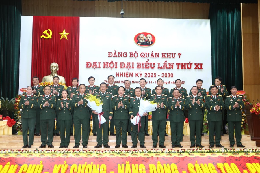 'Đại hội không giấy' - Dấu ấn đổi mới, sáng tạo của Đảng bộ Quân khu 7
