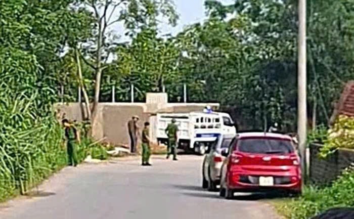 Nghệ An: Phát hiện hai thi thể dưới mương nước