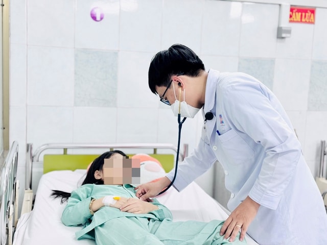 Hai chị em nhập viện sau khi ăn kẹo dẻo dương tính cần sa