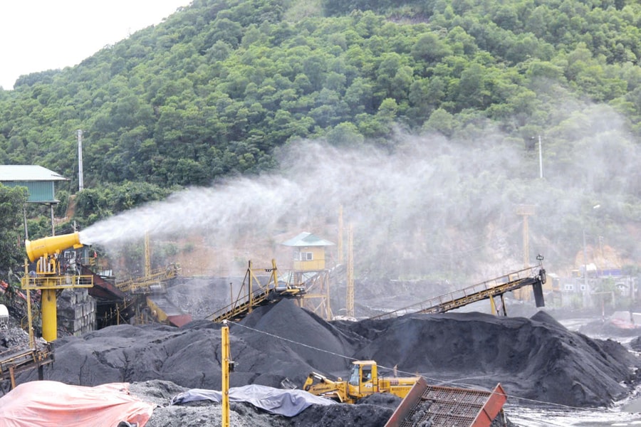 Không đánh đổi môi trường lấy tăng trưởng: Sự lựa chọn sống còn