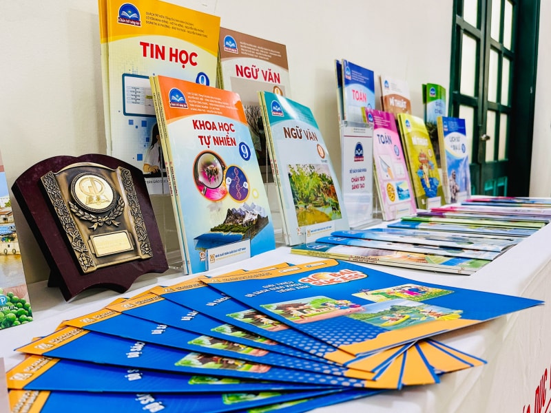 'Một chương trình, một bộ sách giáo khoa' - thay đổi để nâng cao chất lượng giáo dục