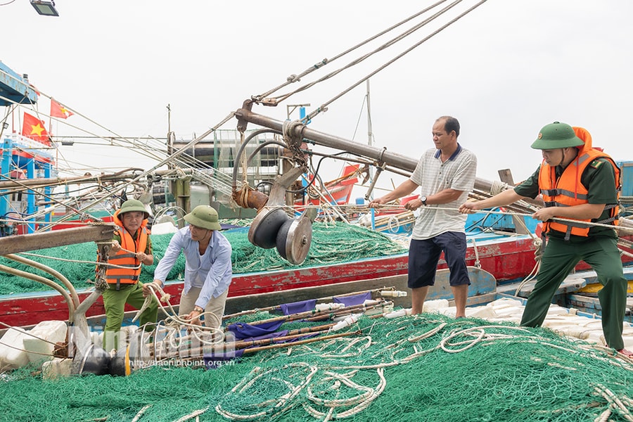 Ninh Bình tập trung ứng phó khẩn cấp với bão số 5, đảm an toàn tính mạng, tài sản của Nhân dân