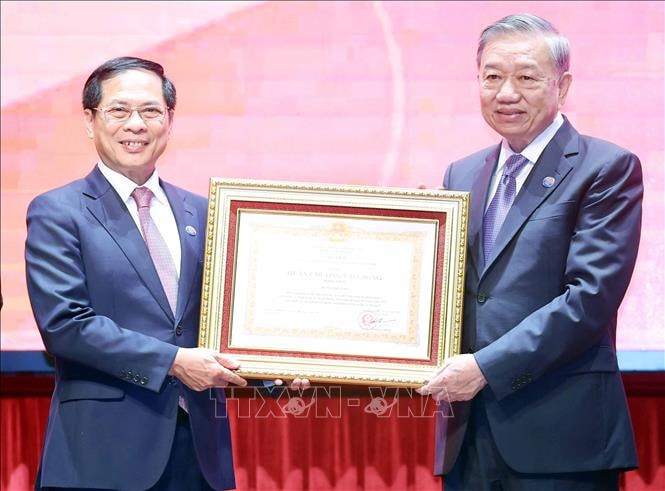 Tổng Bí thư Tô Lâm: Ngoại giao Việt Nam tiên phong kết nối hợp tác, không ngừng nâng cao vị thế đất nước