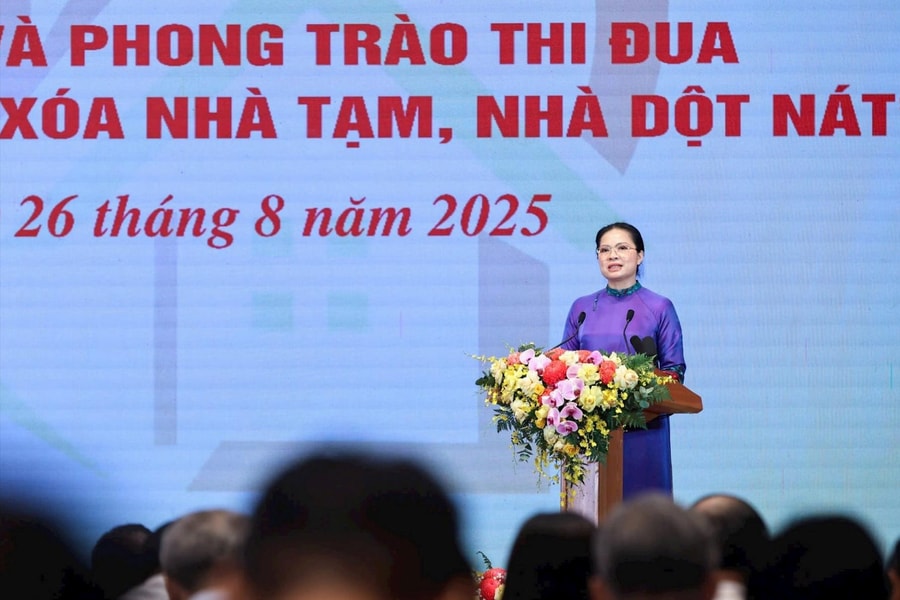 Hàng trăm nghìn hộ dân hân hoan có ngôi nhà 'kín trên, bền dưới' đúng vào dịp đón Tết Độc lập