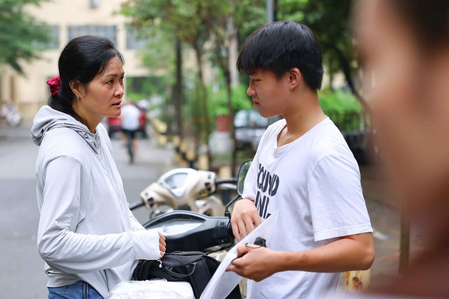 Bộ Chính trị yêu cầu xây dựng Đề án đổi mới tuyển sinh đại học