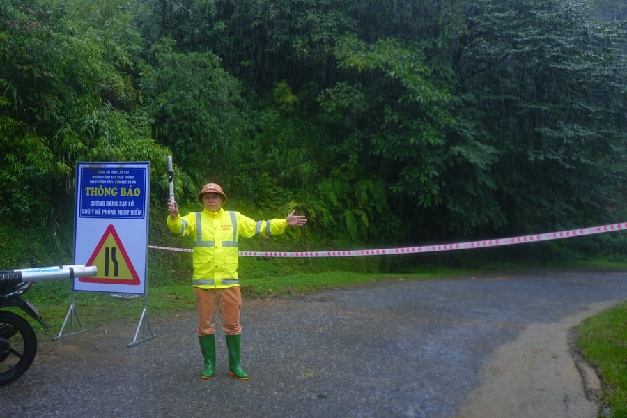 Lào Cai: Mưa lũ khiến 2 người thương vong, 1 người mất tích ở vùng cao Ngũ Chỉ Sơn