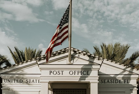 Nhiều nước tạm dừng gửi bưu kiện sang Mỹ