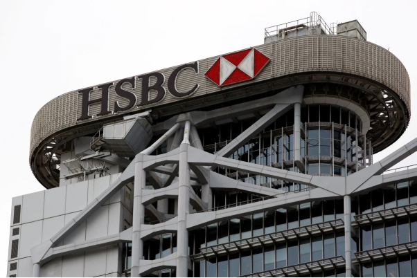 HSBC bị phạt vì vi phạm quy định công bố thông tin suốt 8 năm