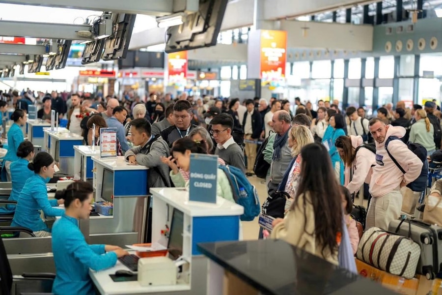 Áp dụng kiểm soát an ninh tăng cường cấp độ 1 tại 3 cảng hàng không