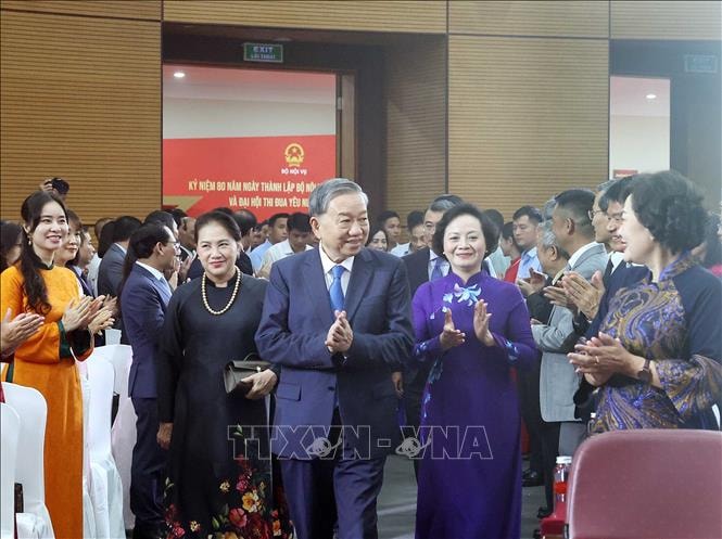 Tổng Bí thư: Ngành Nội vụ góp phần trực tiếp kiến tạo nền quản trị quốc gia và chăm lo an sinh xã hội