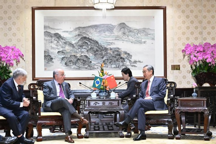Trung Quốc muốn tăng cường phối hợp với Brazil và BRICS chống chủ nghĩa đơn phương