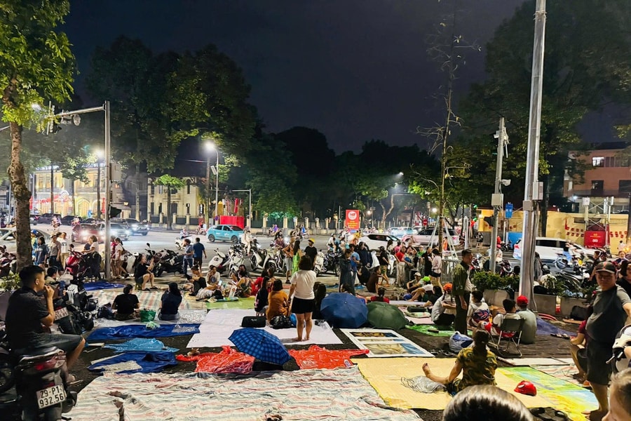 Khuyến cáo người dân không giữ chỗ qua đêm chờ xem tổng duyệt A80
