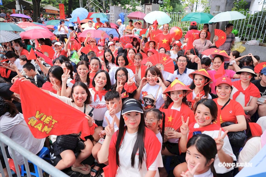 Tặng quà Quốc khánh cho người dân đúng tiến độ, không bỏ sót