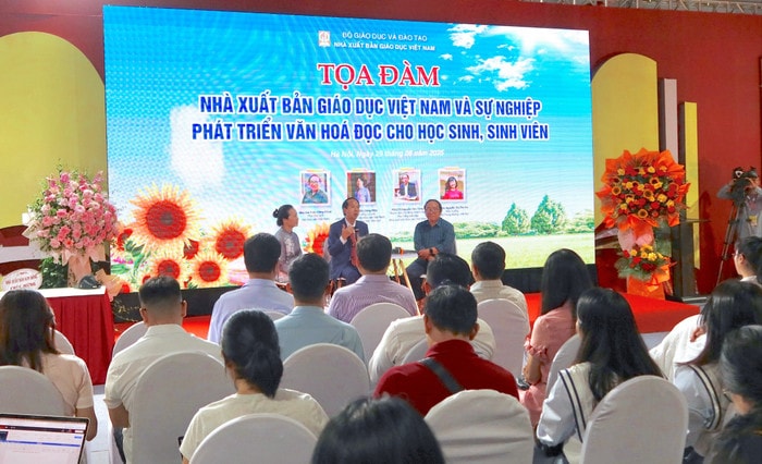 Nhà xuất bản Giáo dục Việt Nam trong sự nghiệp phát triển văn hóa đọc cho học sinh - sinh viên