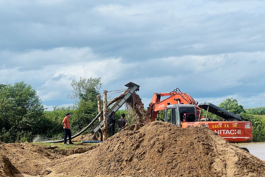 Gia Lai: Xã “cầu cứu” tỉnh yêu cầu mỏ cát chưa đủ điều kiện dừng hoạt động