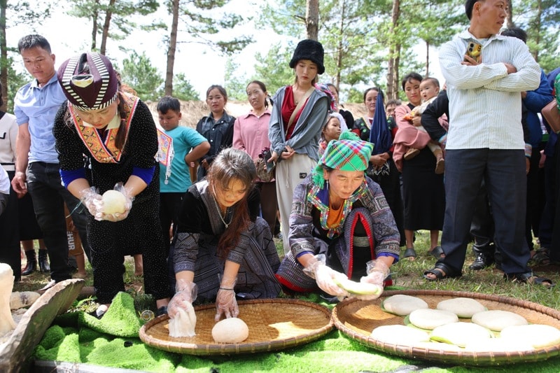 Hấp dẫn Ngày hội Hương sắc Mường Than